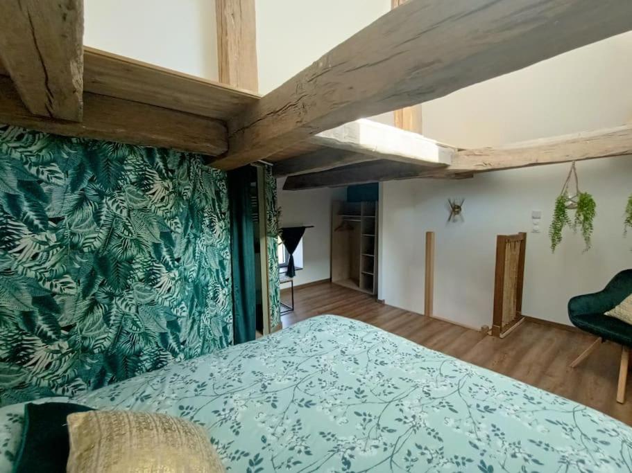 Appartement Independant La Tour Des Tuileries Aydoilles Eksteriør bilde